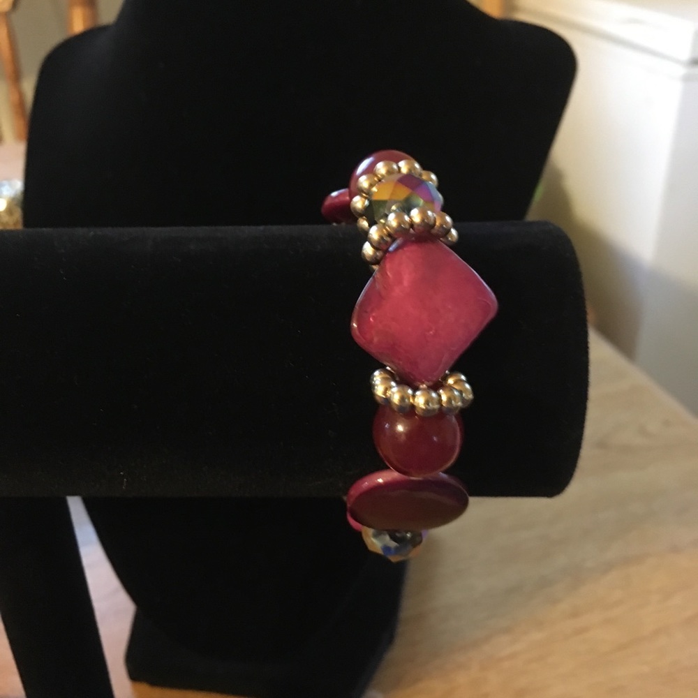 Bracelets - Picture 4 of 6